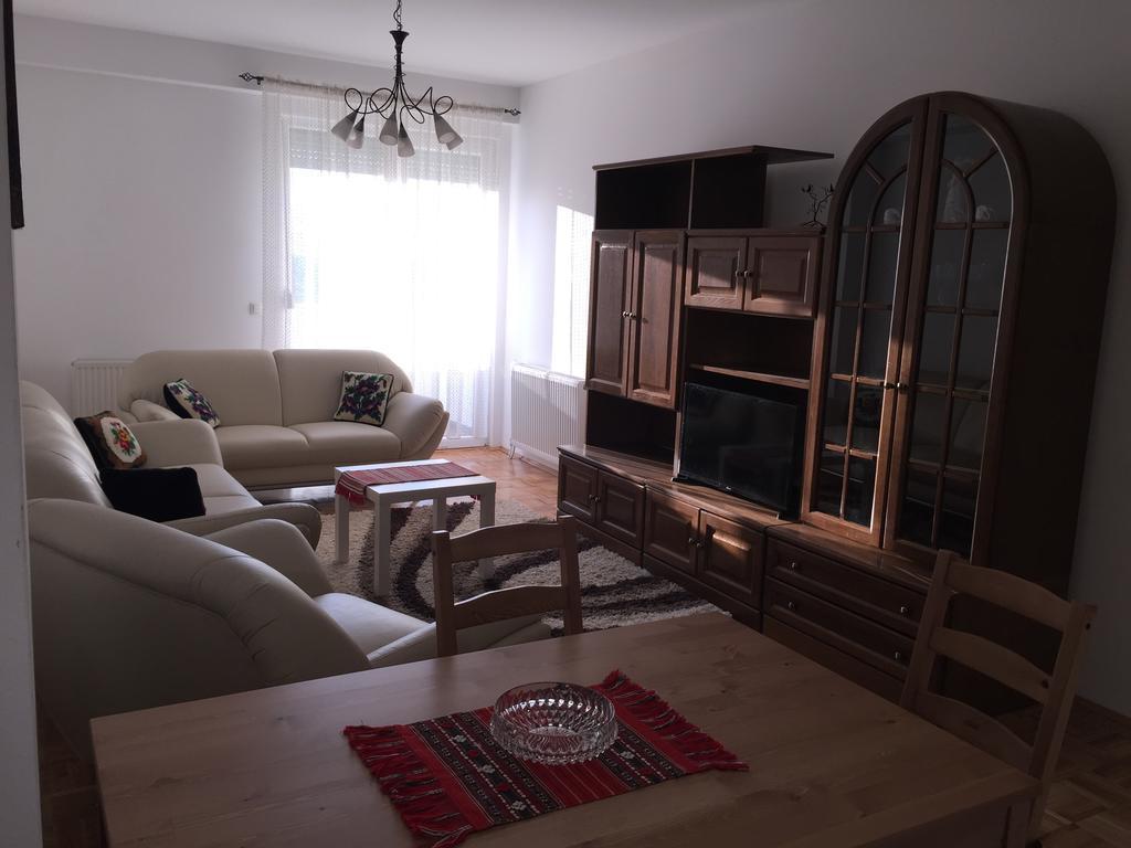 Apartment Gashi Pristina Eksteriør billede