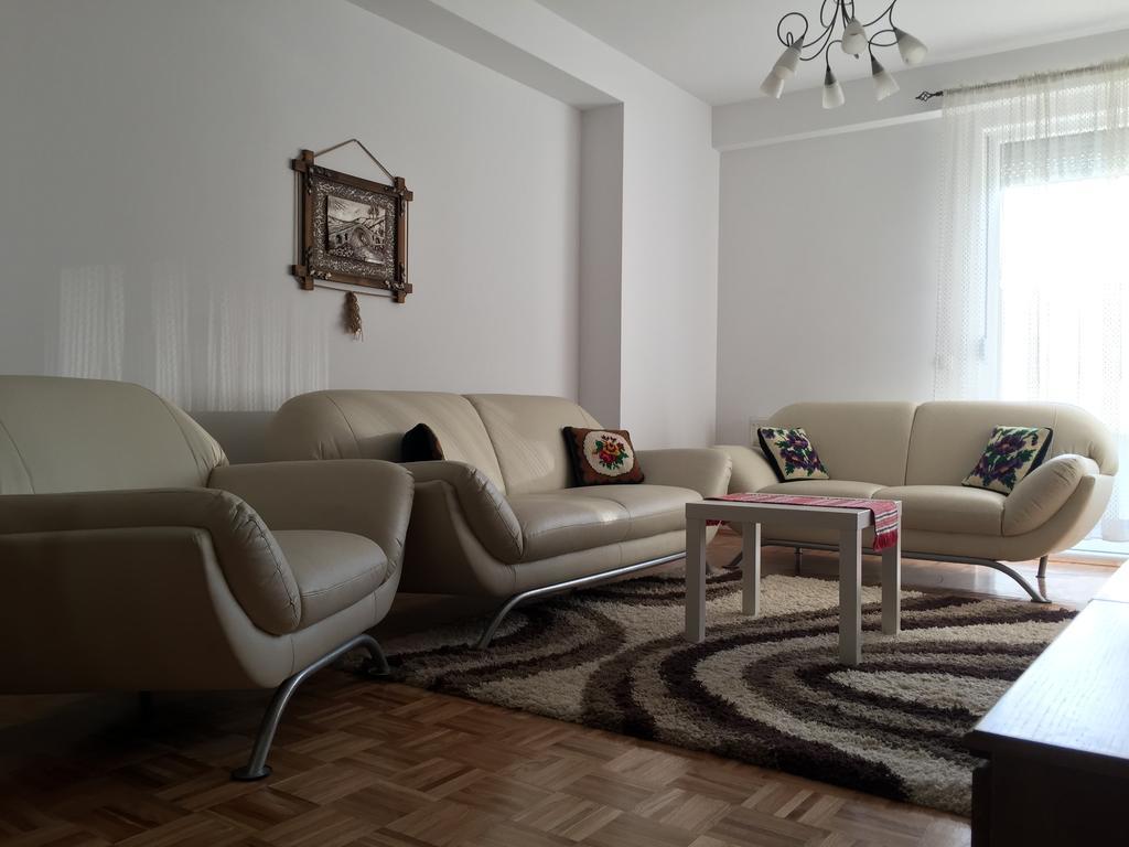 Apartment Gashi Pristina Eksteriør billede