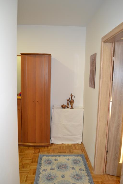 Apartment Gashi Pristina Eksteriør billede