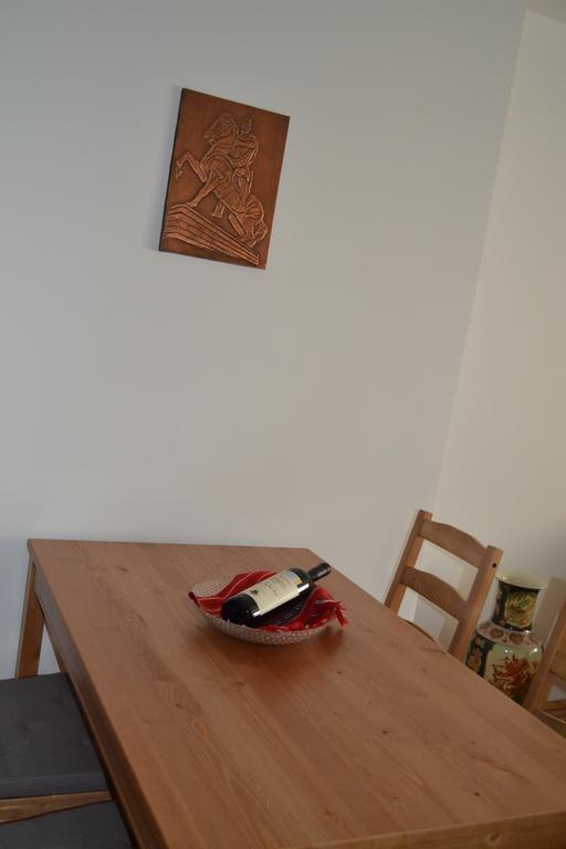 Apartment Gashi Pristina Eksteriør billede